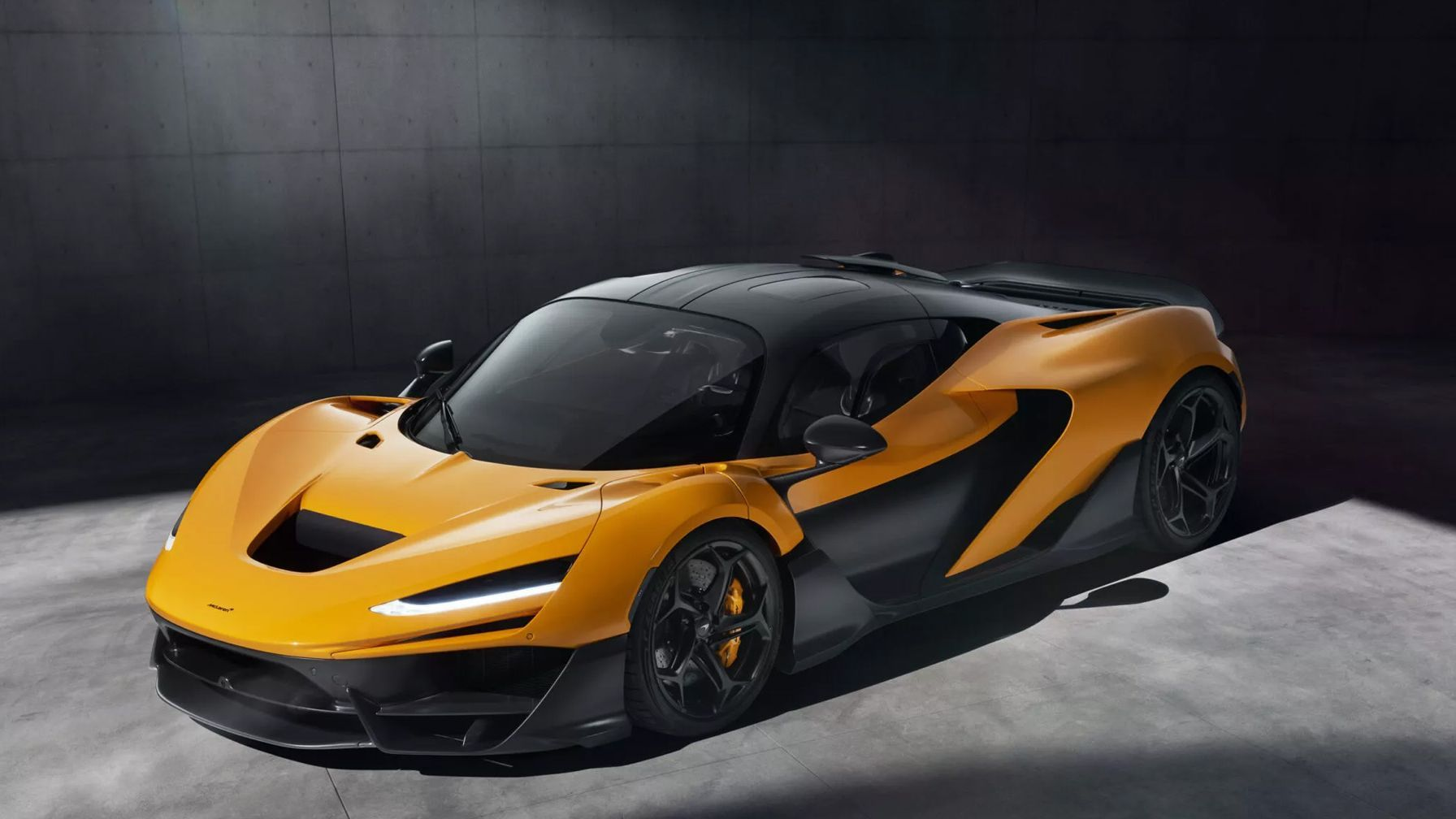 McLaren W1 1/64 car model